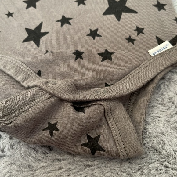 10 Pc Modern Moments by Gerber Baby Boy Gift Set - 3-6Months - Picture 12 of 12